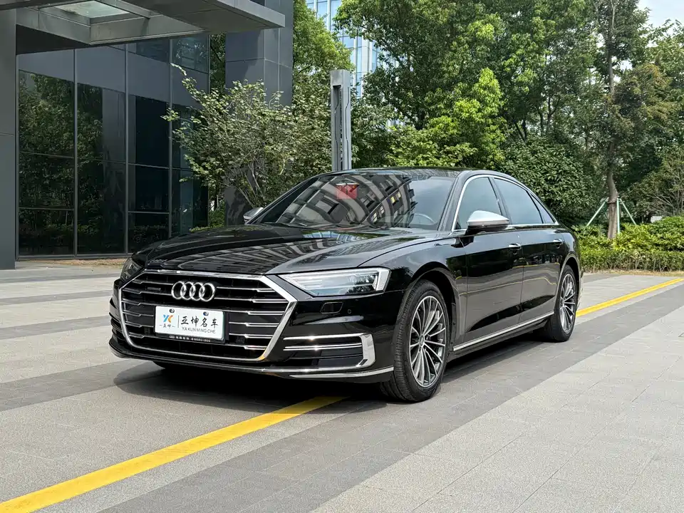 Audi A8