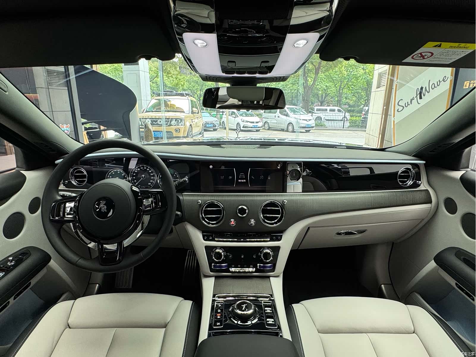 Rolls-Royce Ghost, 2023 17