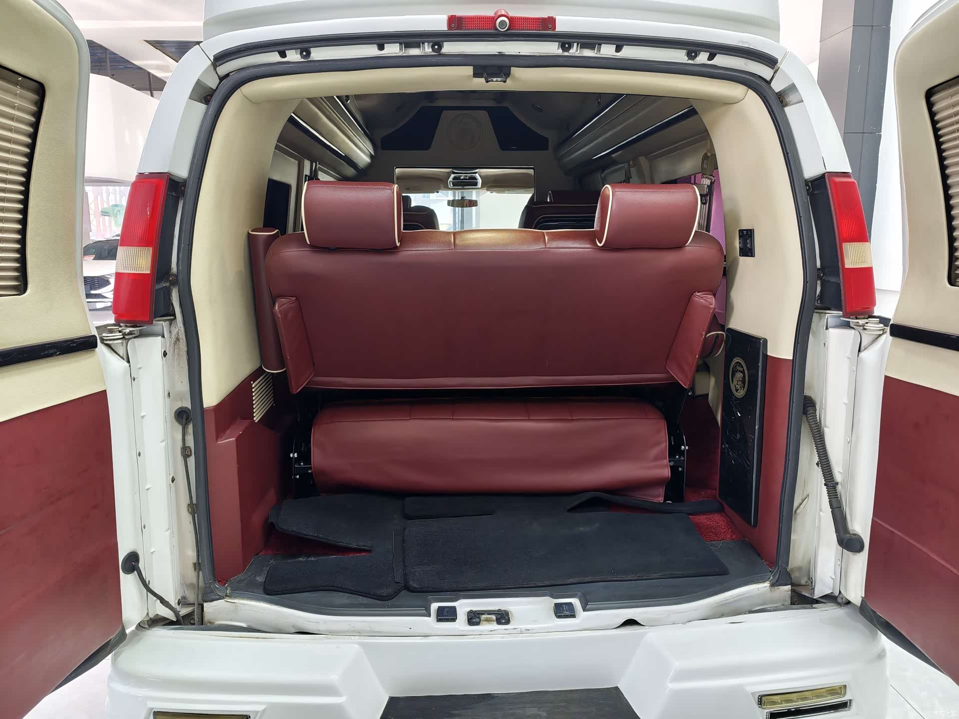 GMC SAVANA, 2015 22