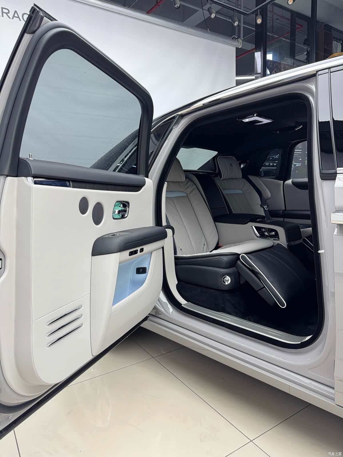 Rolls-Royce Ghost, 2023 24