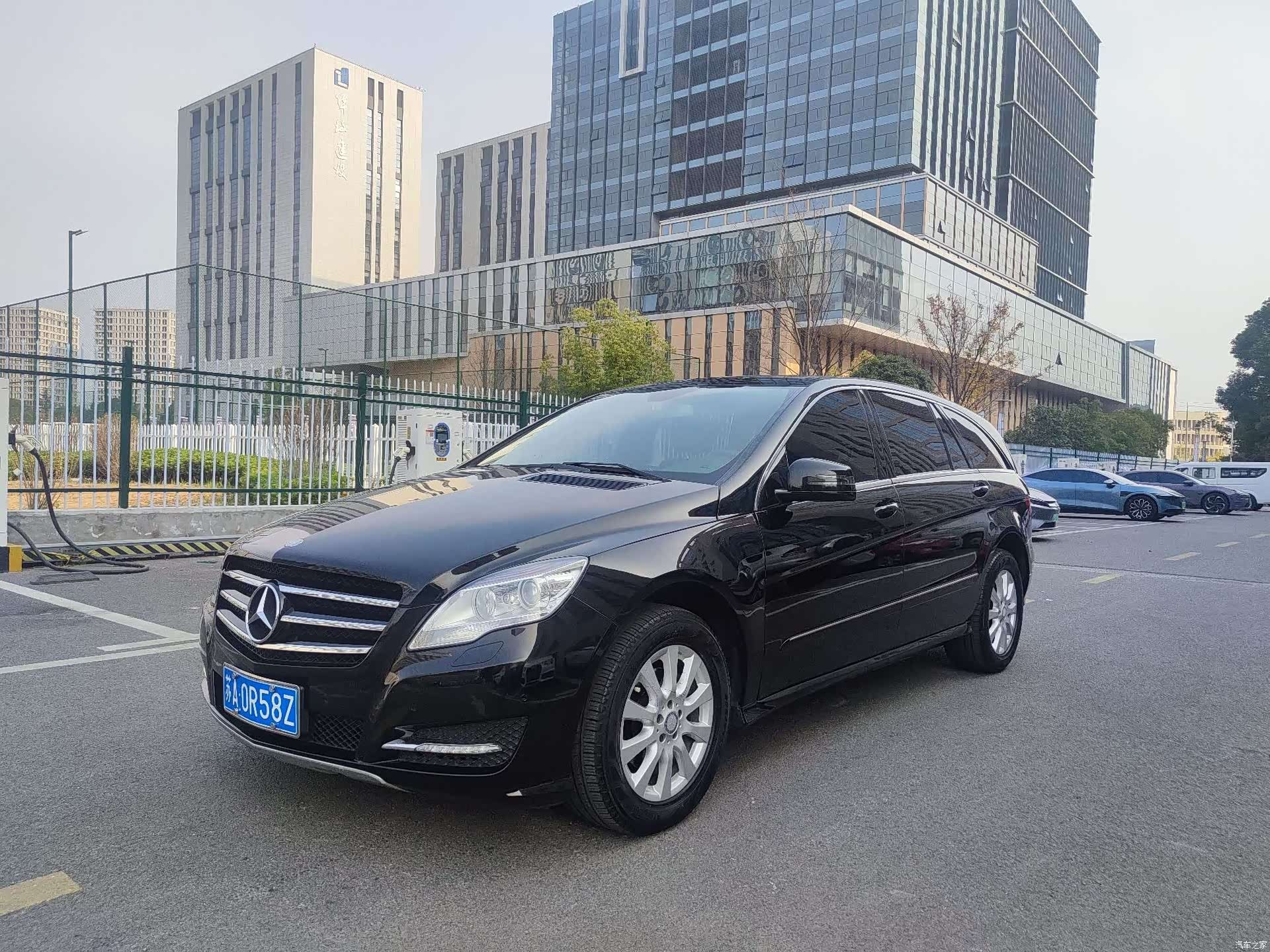 Mercedes-Benz R-Class