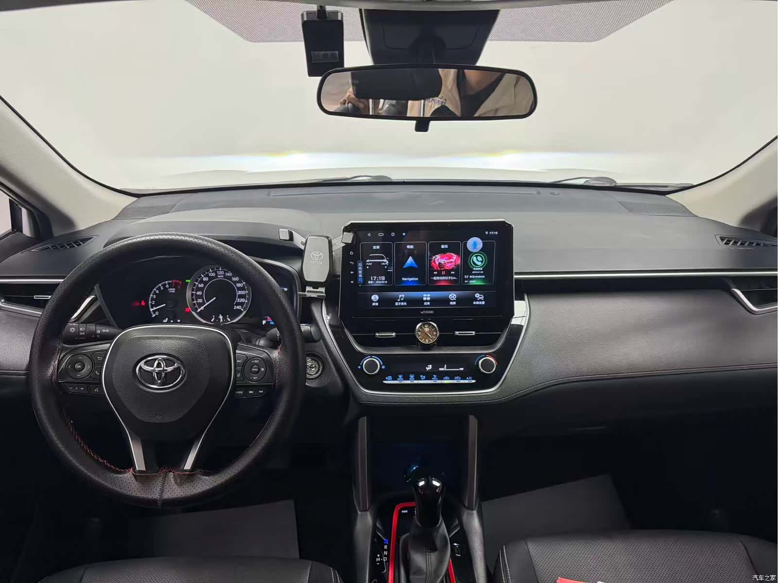 Toyota Frontlander, 2023 14