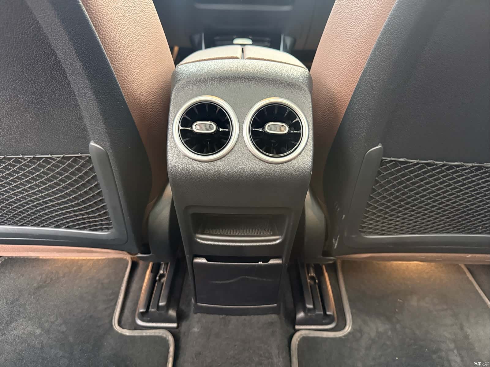 Mercedes-Benz EQA, 2025 11