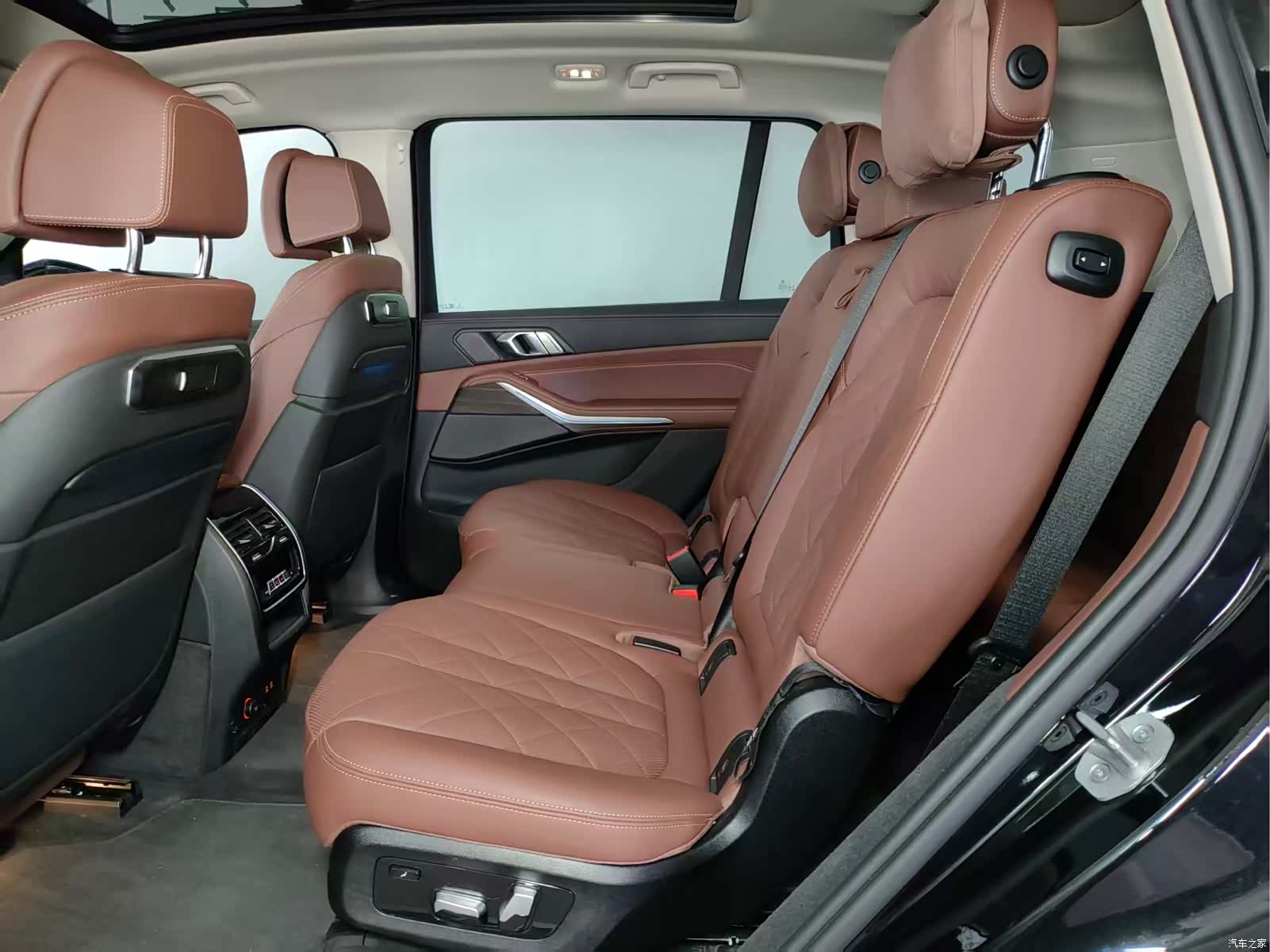 BMW X7, 2025 16