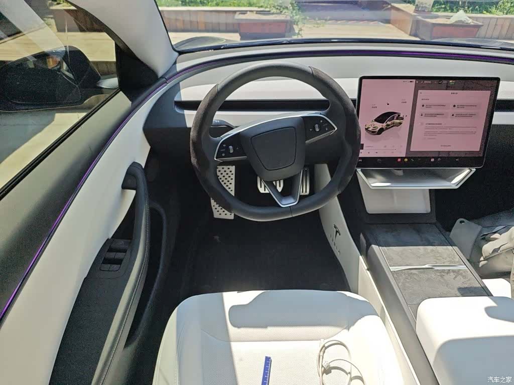 Tesla Model 3, 2026 6