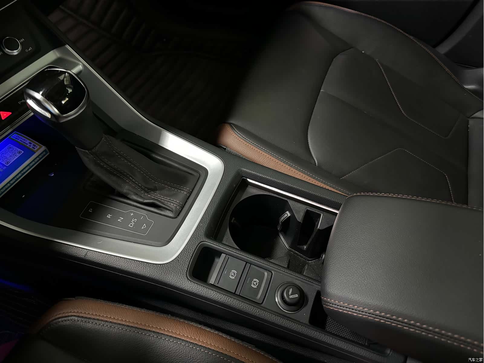 Audi Q3, 2020 8