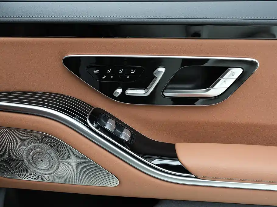 Mercedes-Benz S-class Mercedes-Benz S-class
