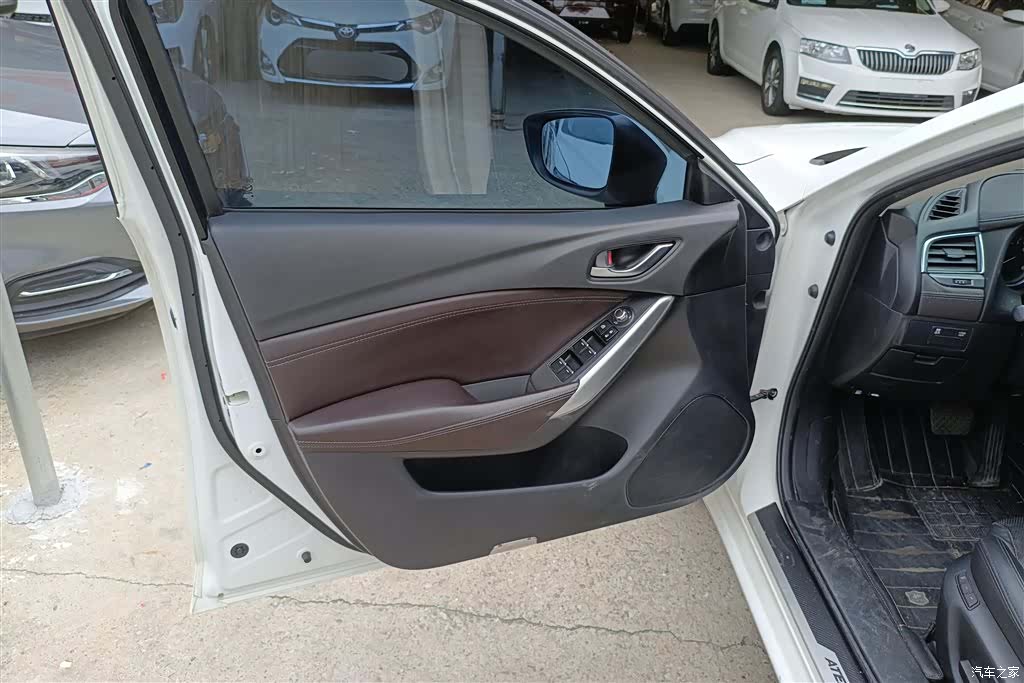 Mazda Atenza, 2017 7
