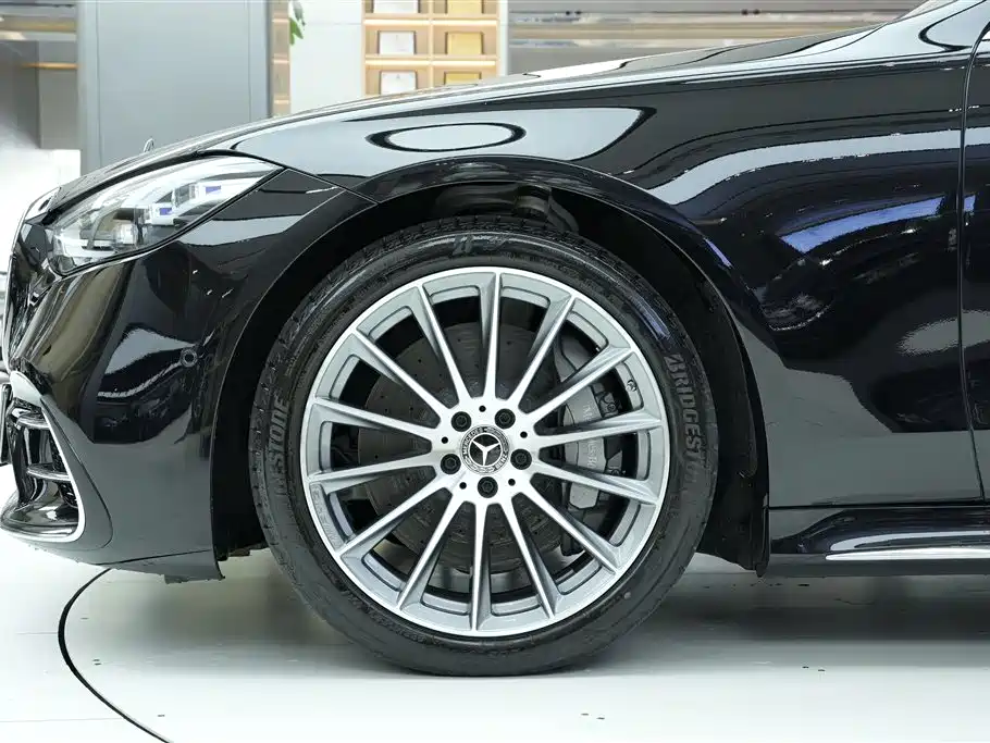Mercedes-Benz S-class Mercedes-Benz S-class