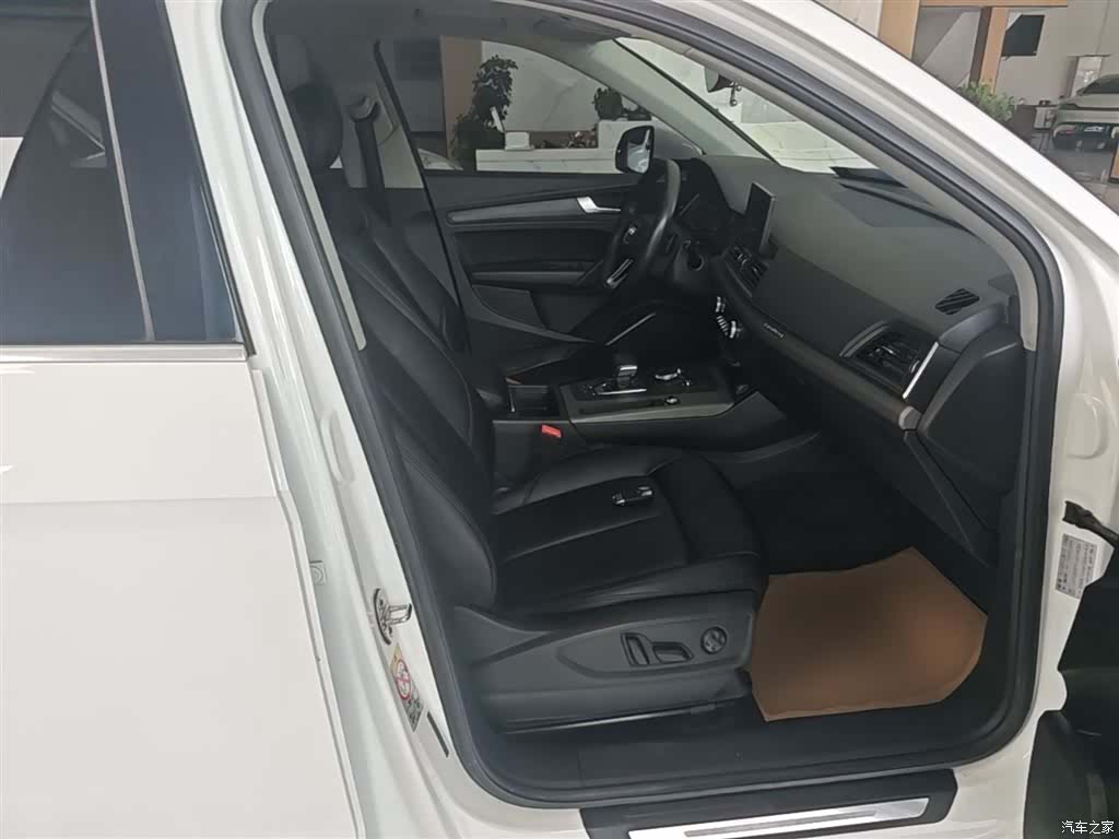 Audi Q5L, 2019 24