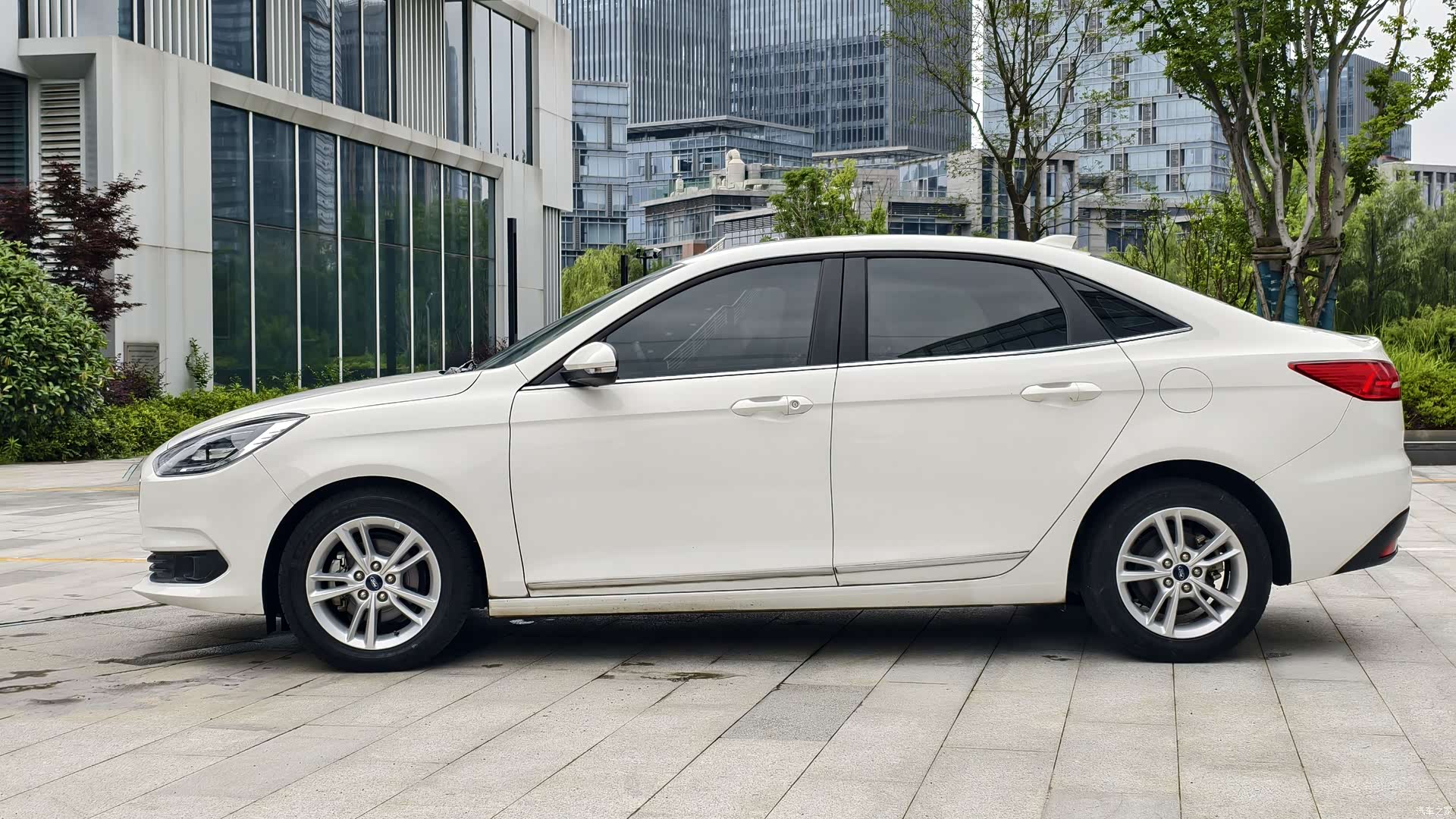 Ford V, 2020 8