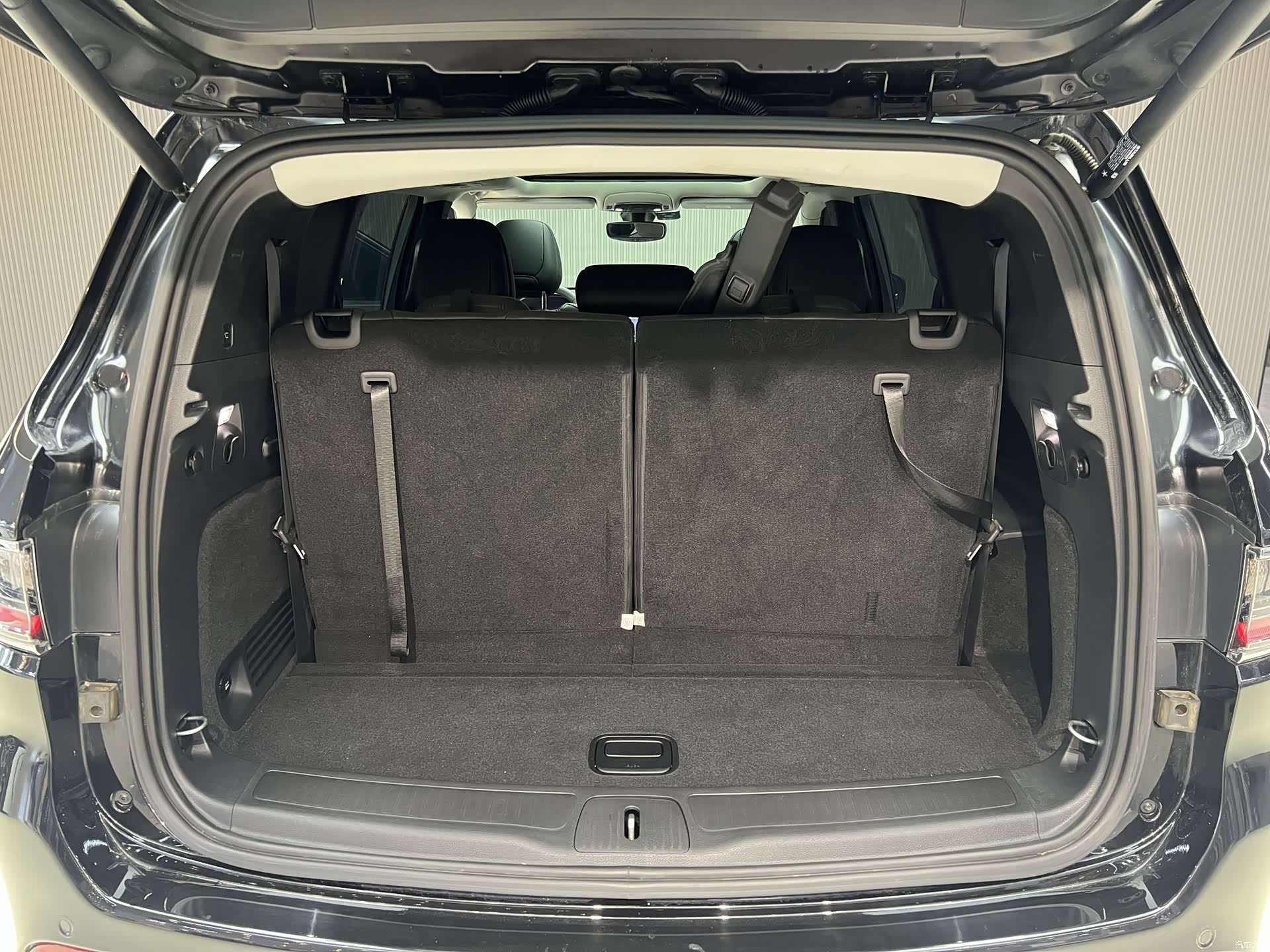 Jeep Grand Commander, 2019 15