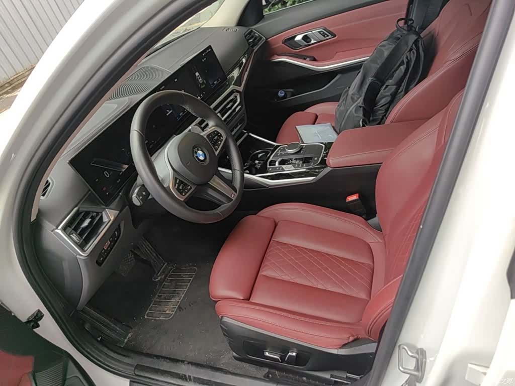 BMW 3 Series, 2024 11