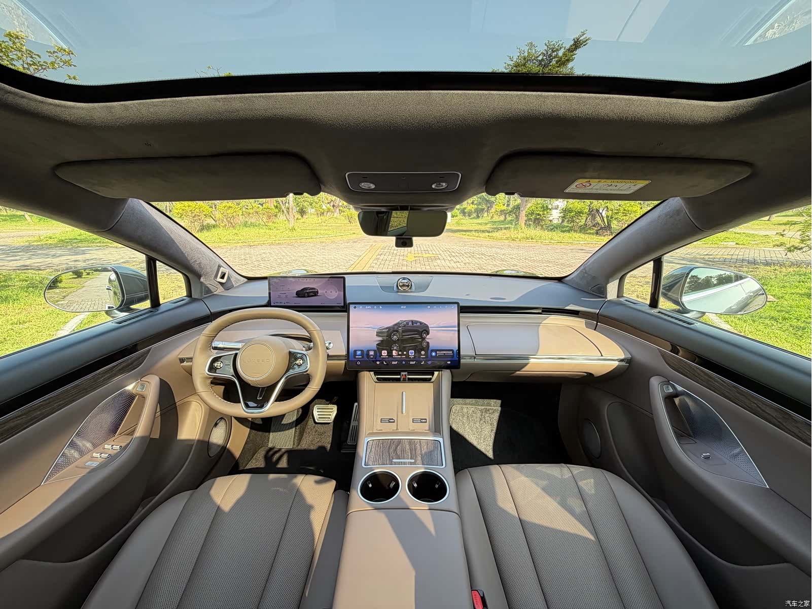 Luxeed R7, 2025 все фото