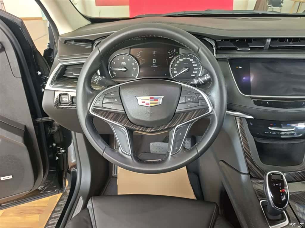 Cadillac XT5, 2018 11