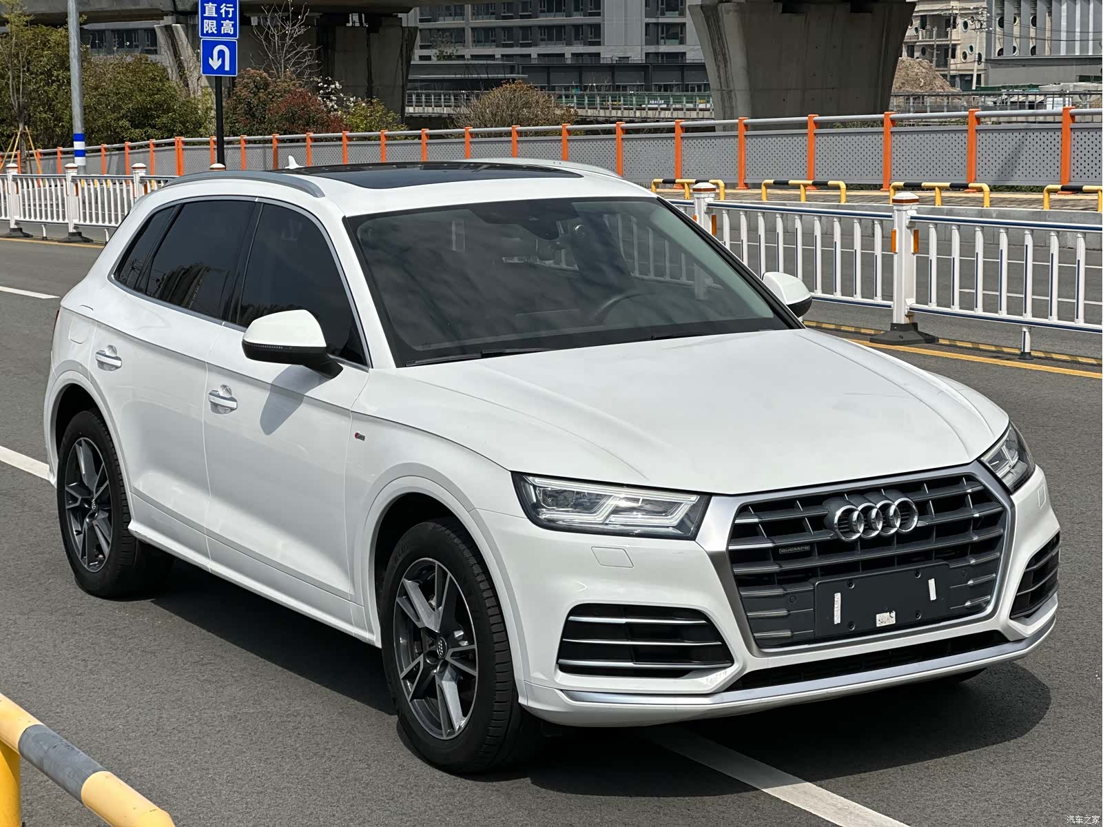 Audi Q5L, 2021 3