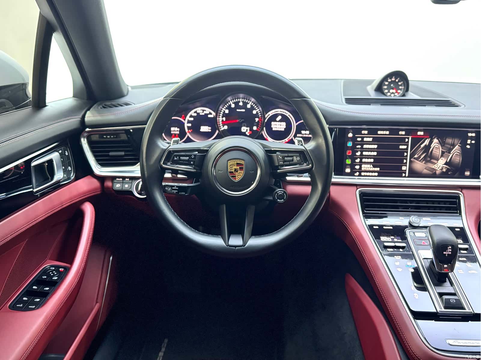 Porsche Panamera, 2023 19