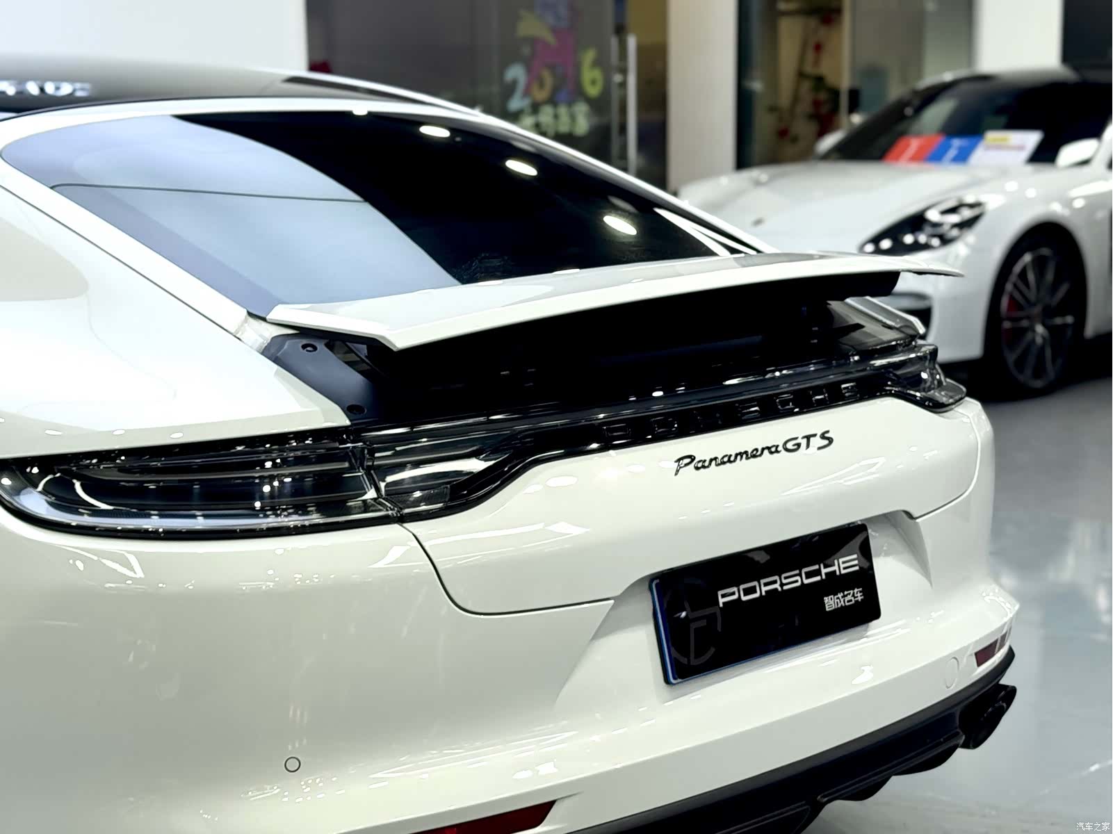 Porsche Panamera, 2023 28