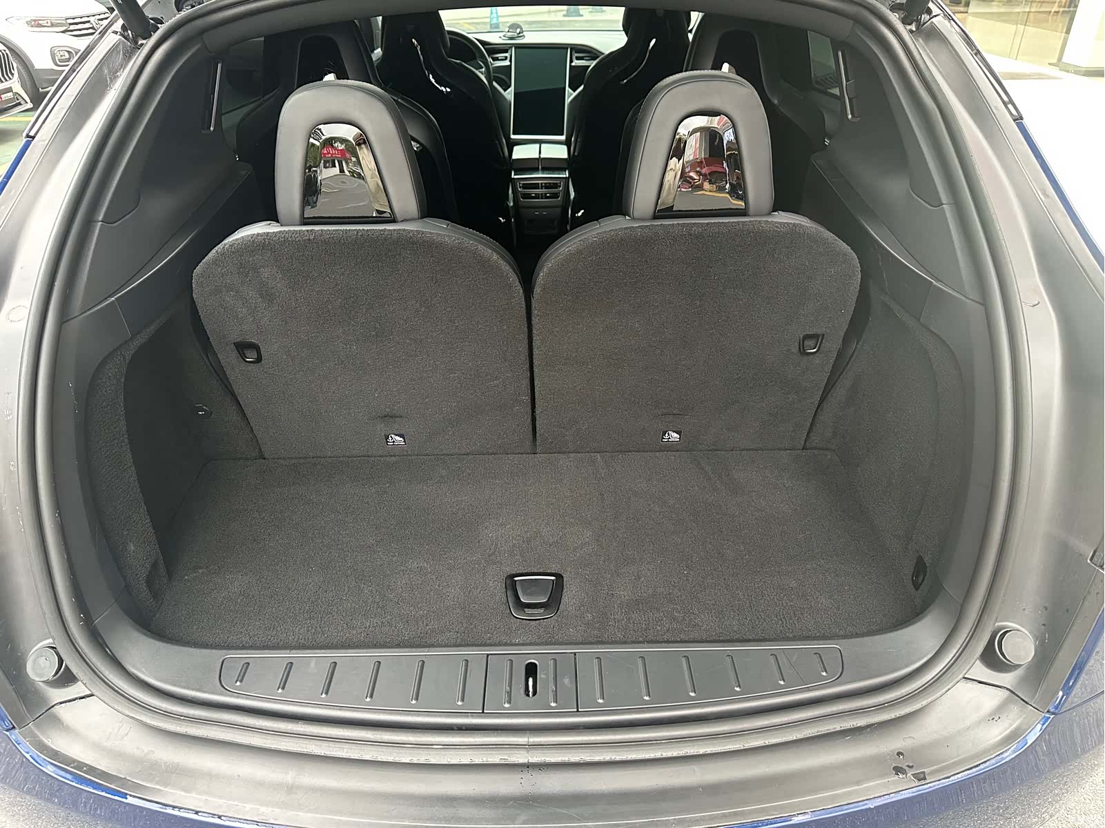 Tesla Model X, 2017 9