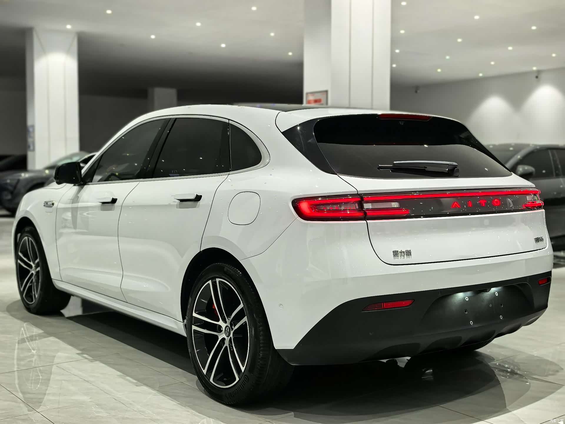 AITO M5, 2023 6