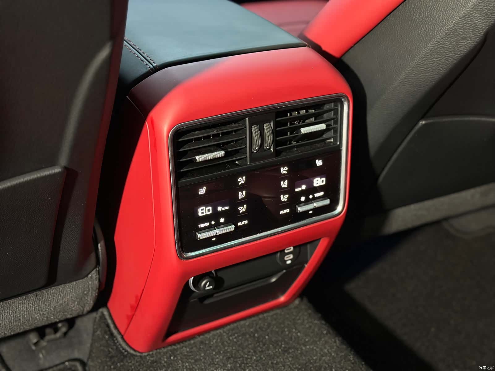 Porsche Cayenne, 2023 24
