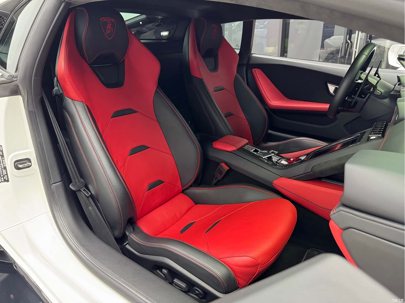 Lamborghini Huracán, 2022 12