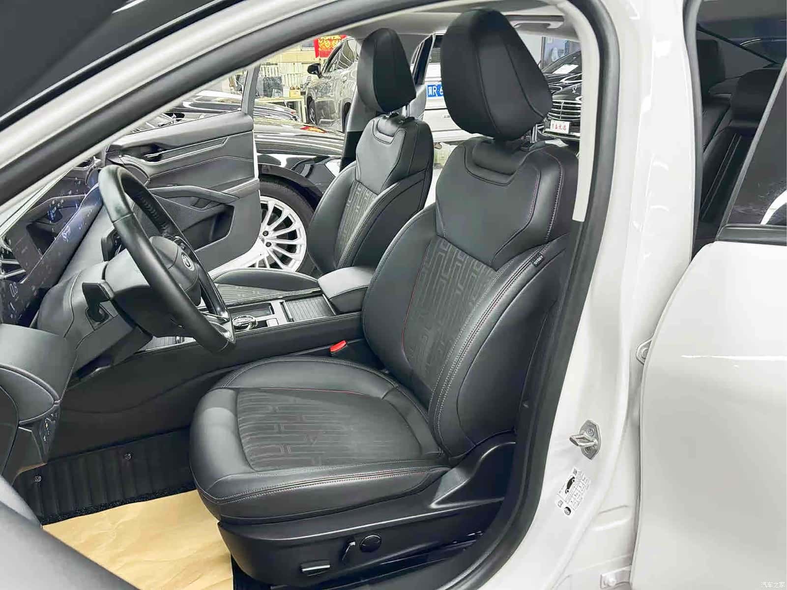 Ford Mondeo, 2023 14