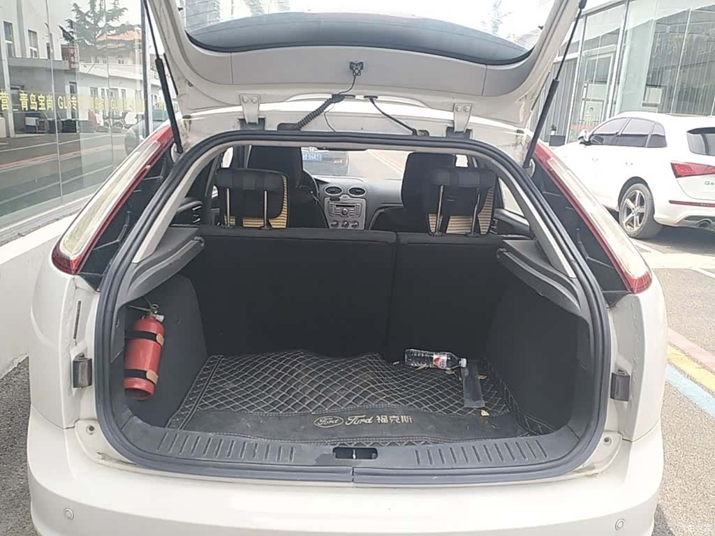 Ford Focus, 2014 19
