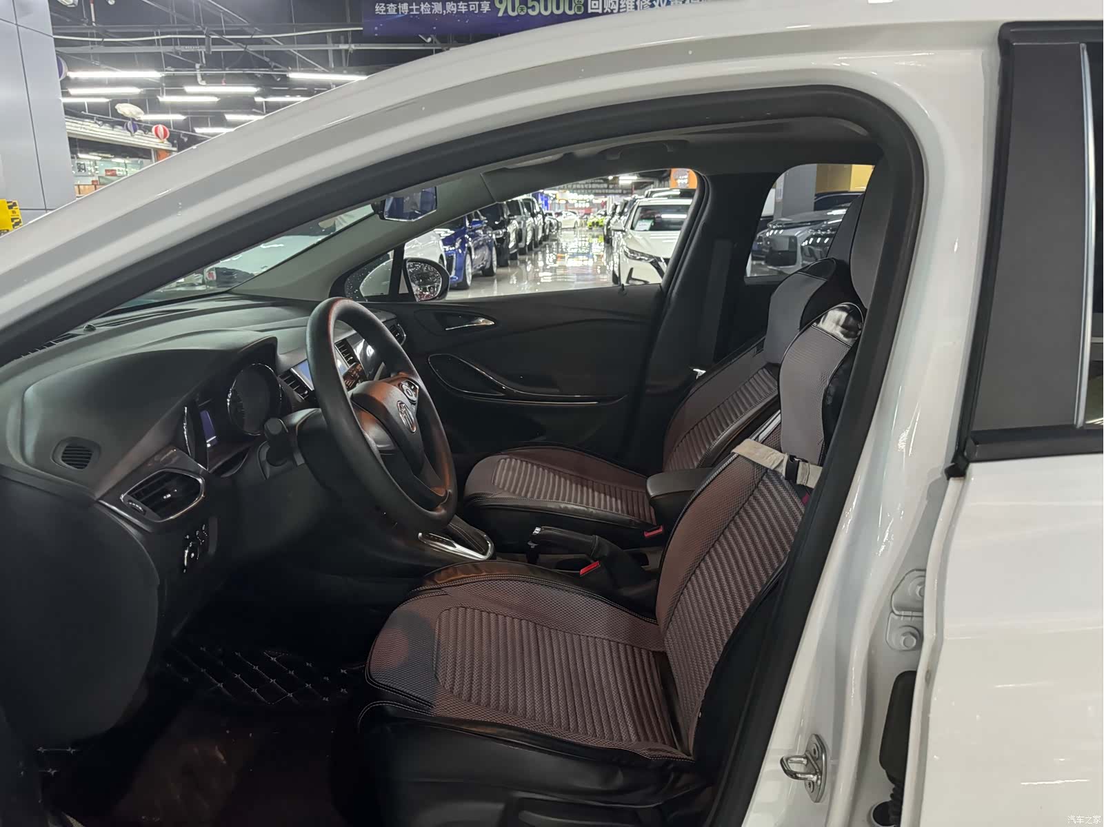 Buick Verano, 2017 4