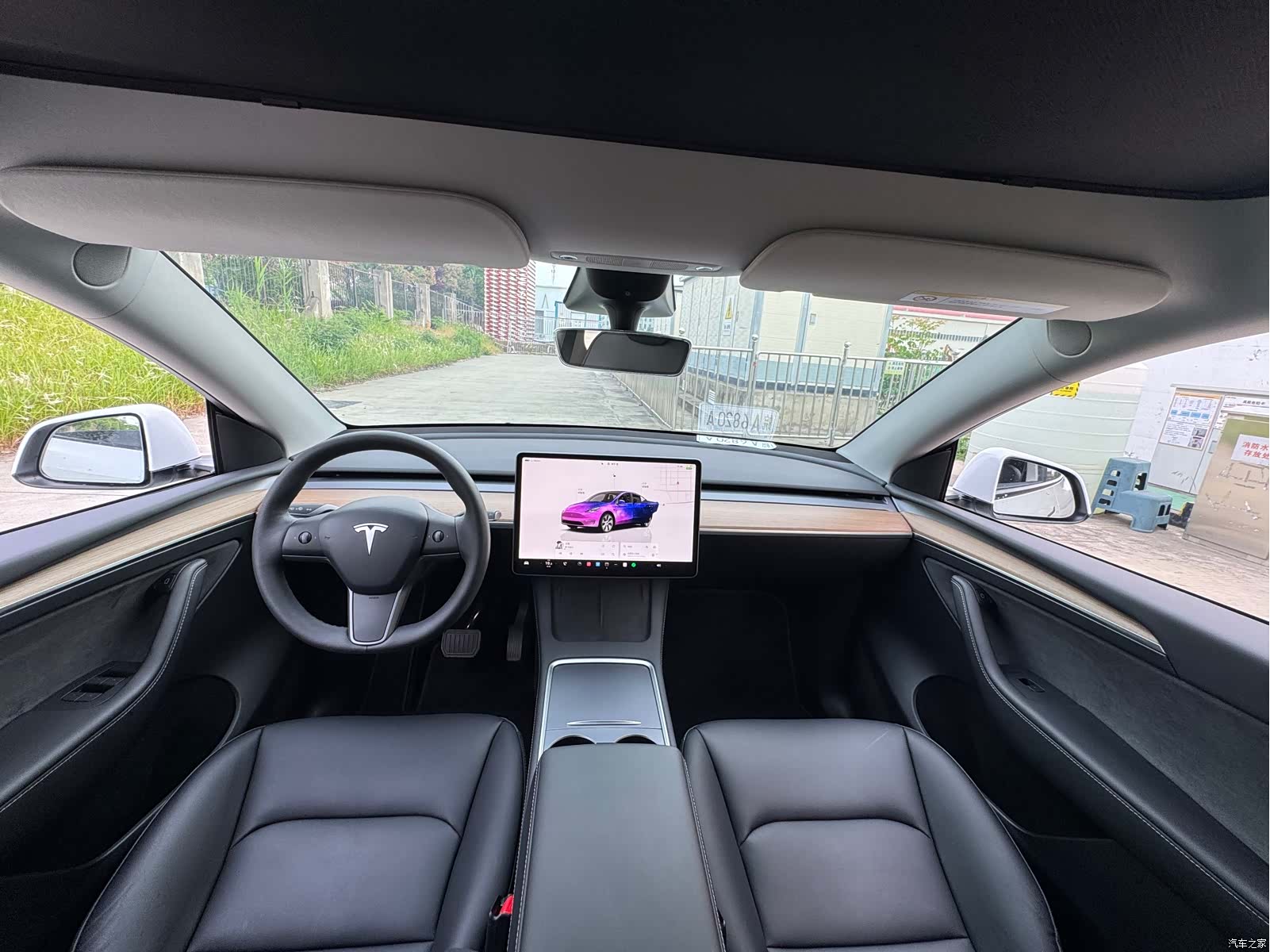 Tesla Model Y, 2022 19