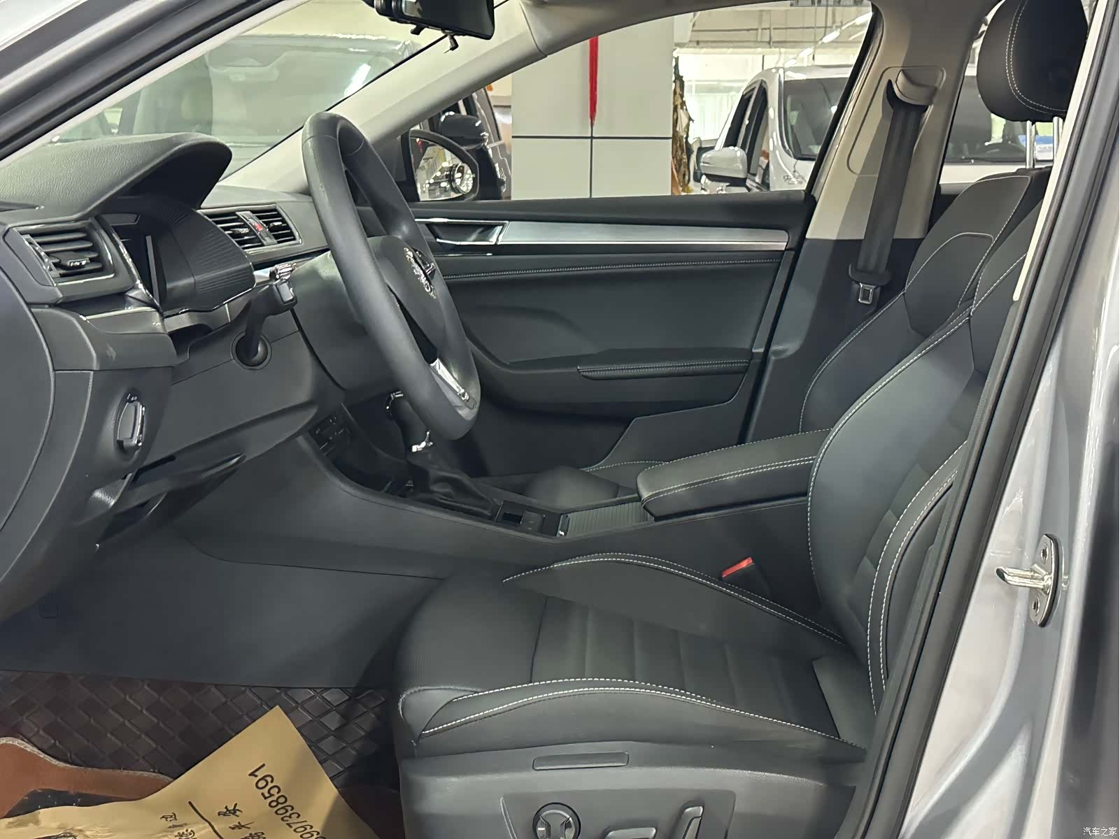 Skoda Superb, 2023 6