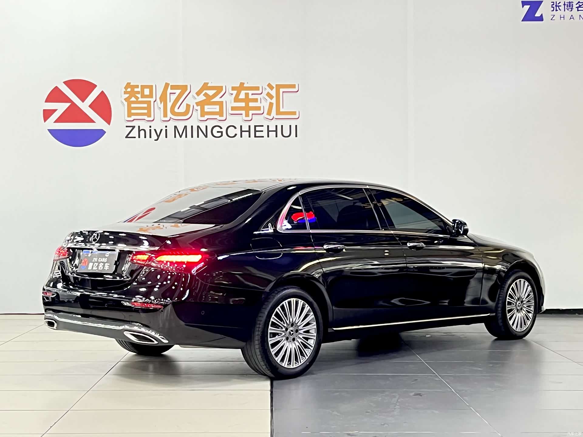 Mercedes-Benz E-Class, 2023 4