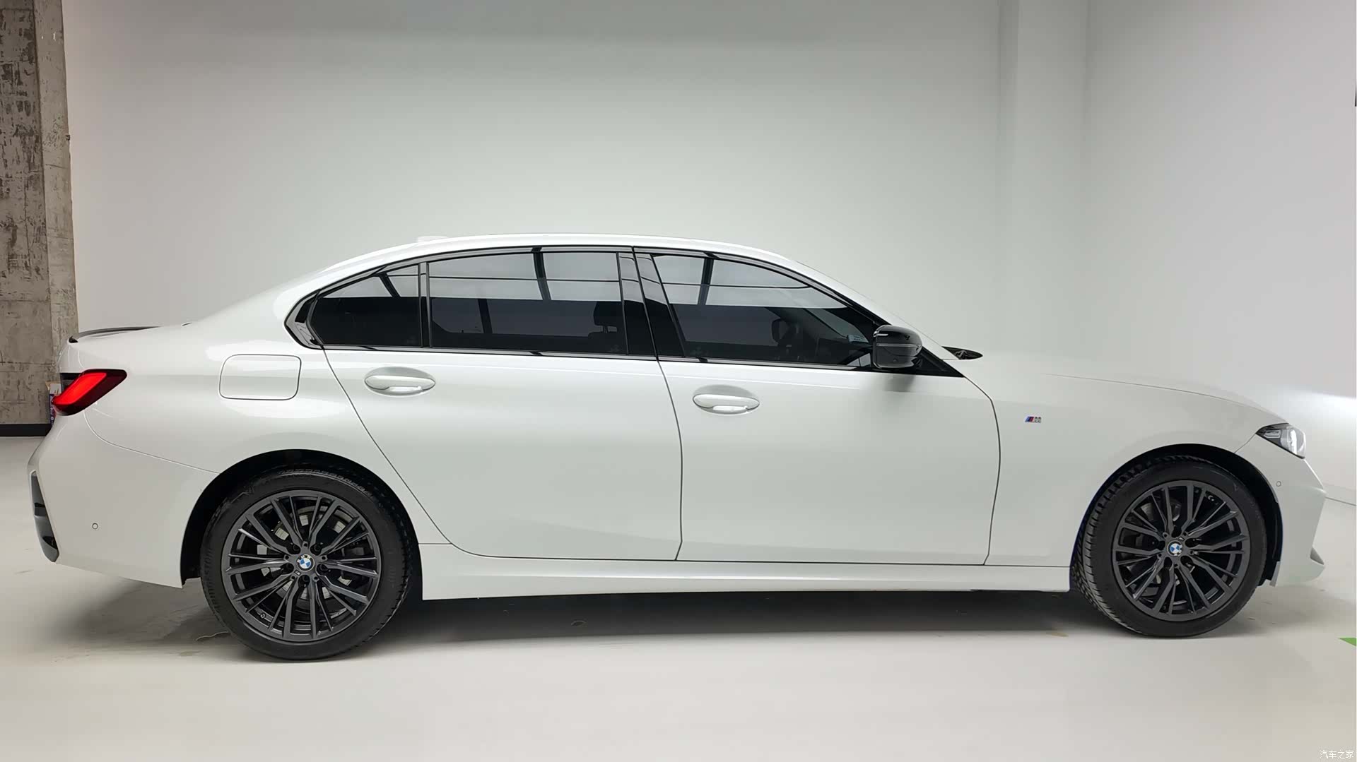 BMW 3 Series, 2023 7