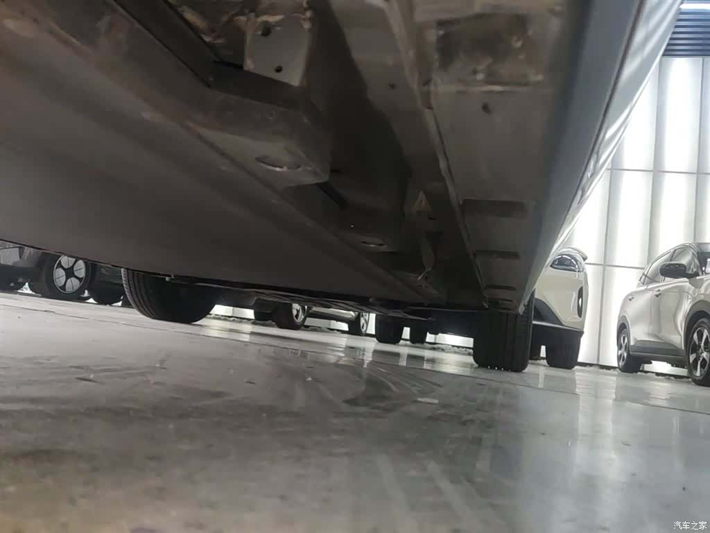BYD Dolphin, 2021 21