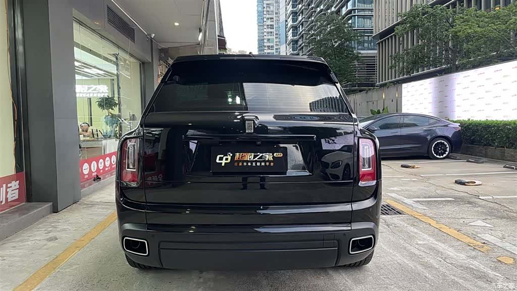 Rolls-Royce Cullinan, 2021 9