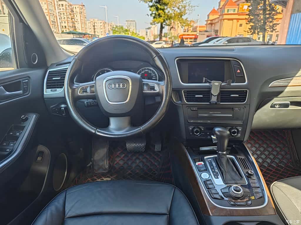 Audi Q5, 2010 14