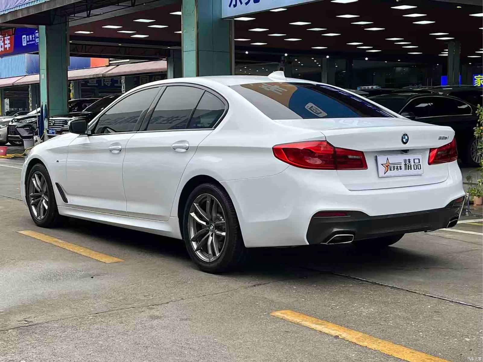 BMW 5 Series, 2018 6