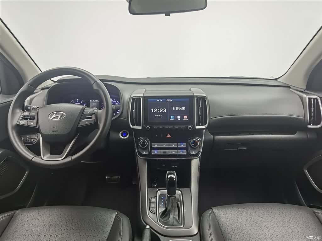 Hyundai ix35, 2019 все фото