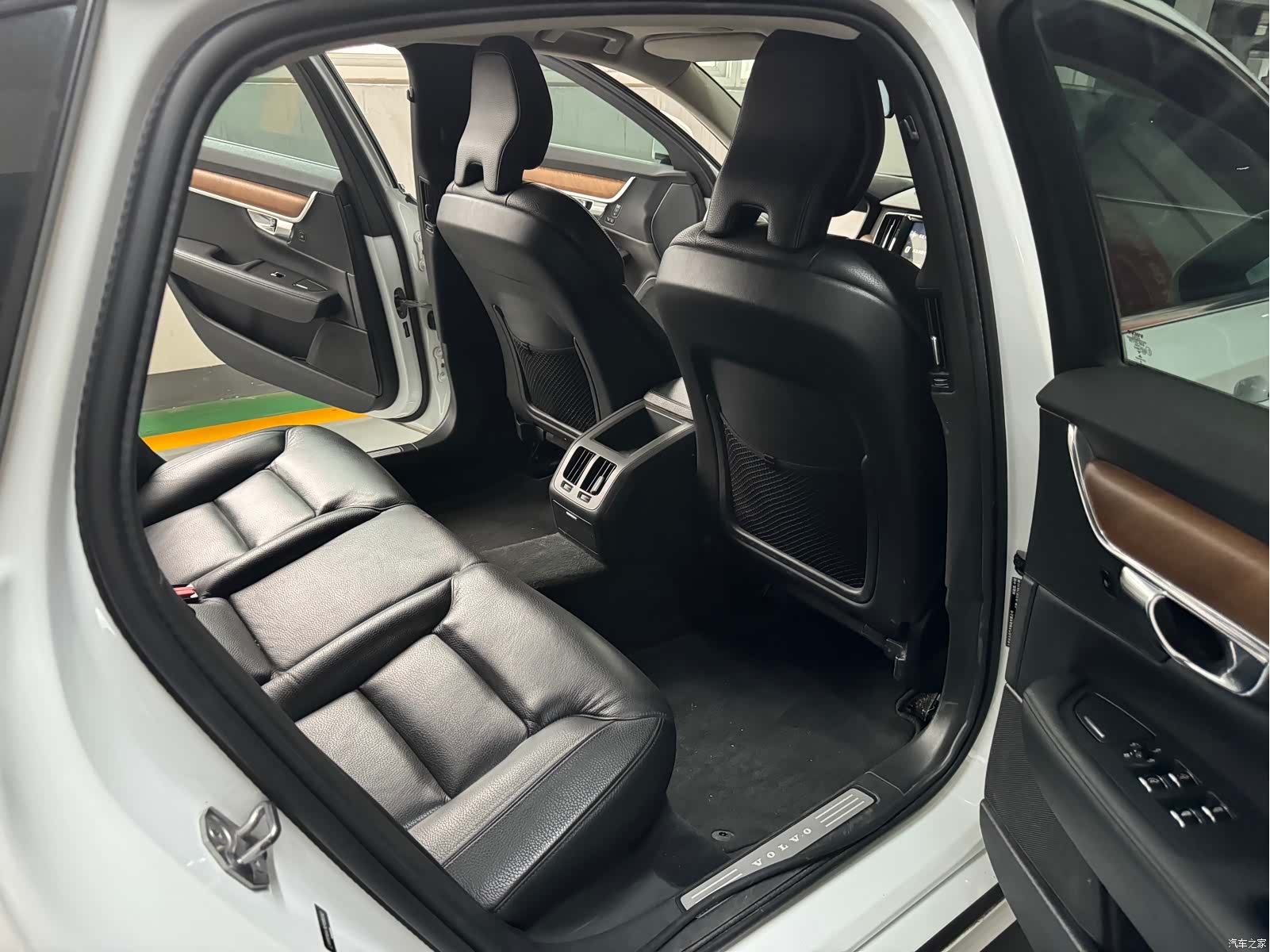 Volvo S90, 2019 11