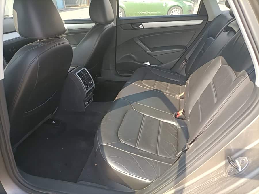 Volkswagen Passat 2015, фото 16