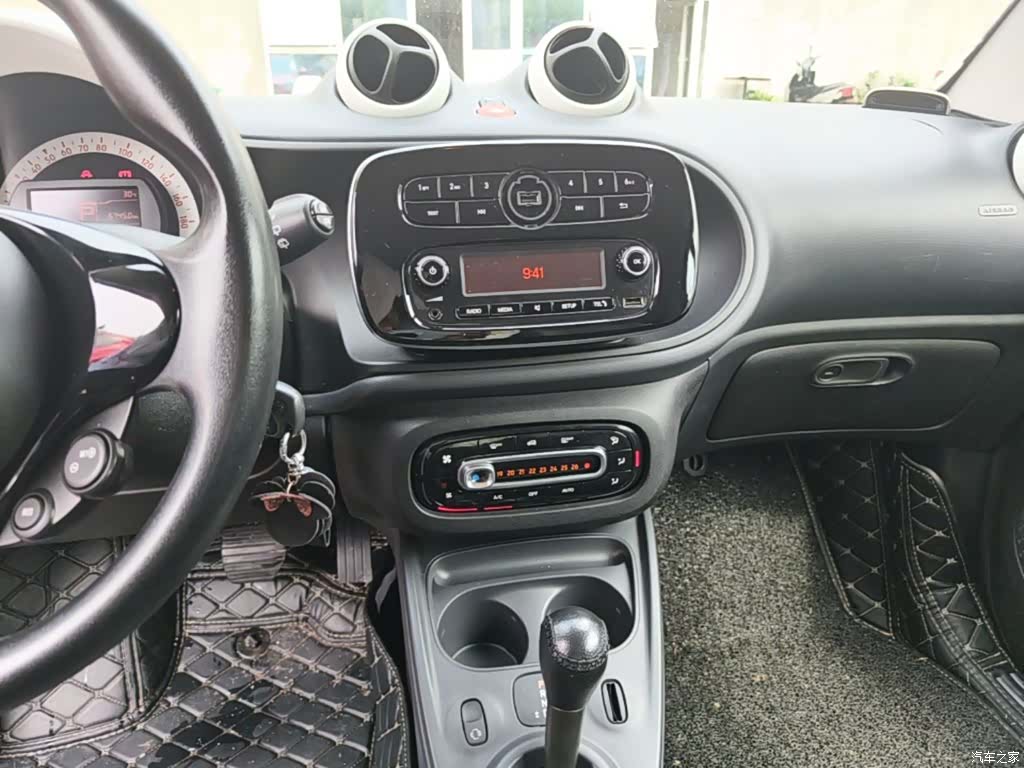 Smart Fortwo, 2017 13