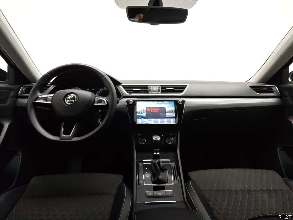 Skoda Superb, 2018 все фото
