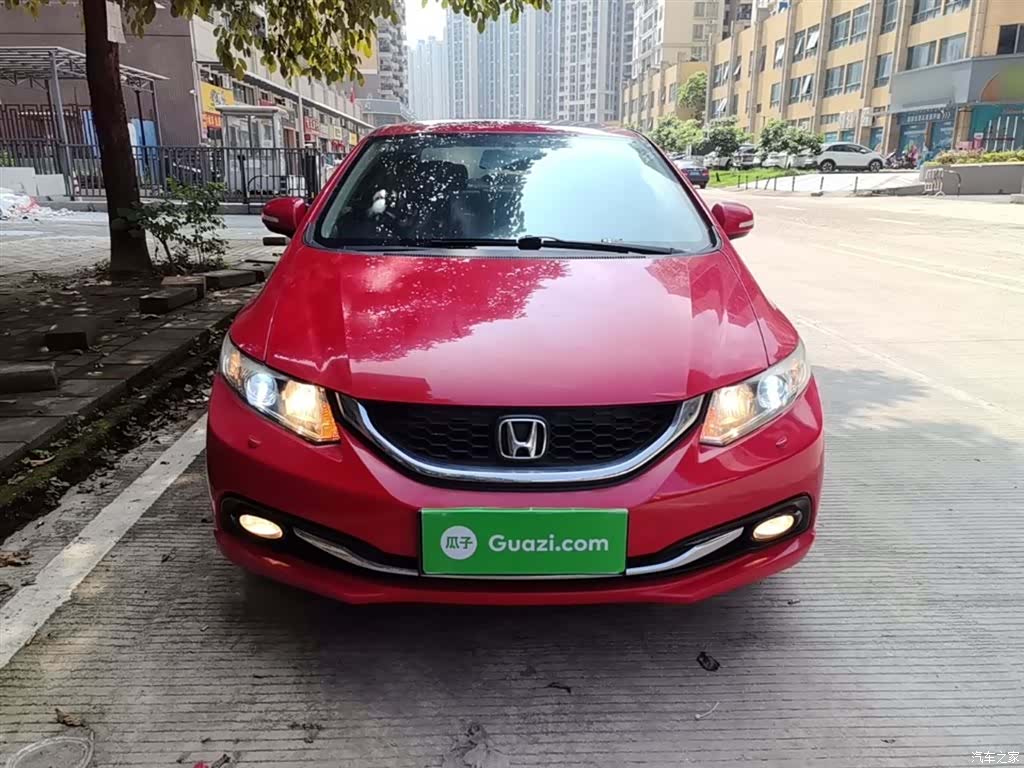 Honda Civic, 2015 3