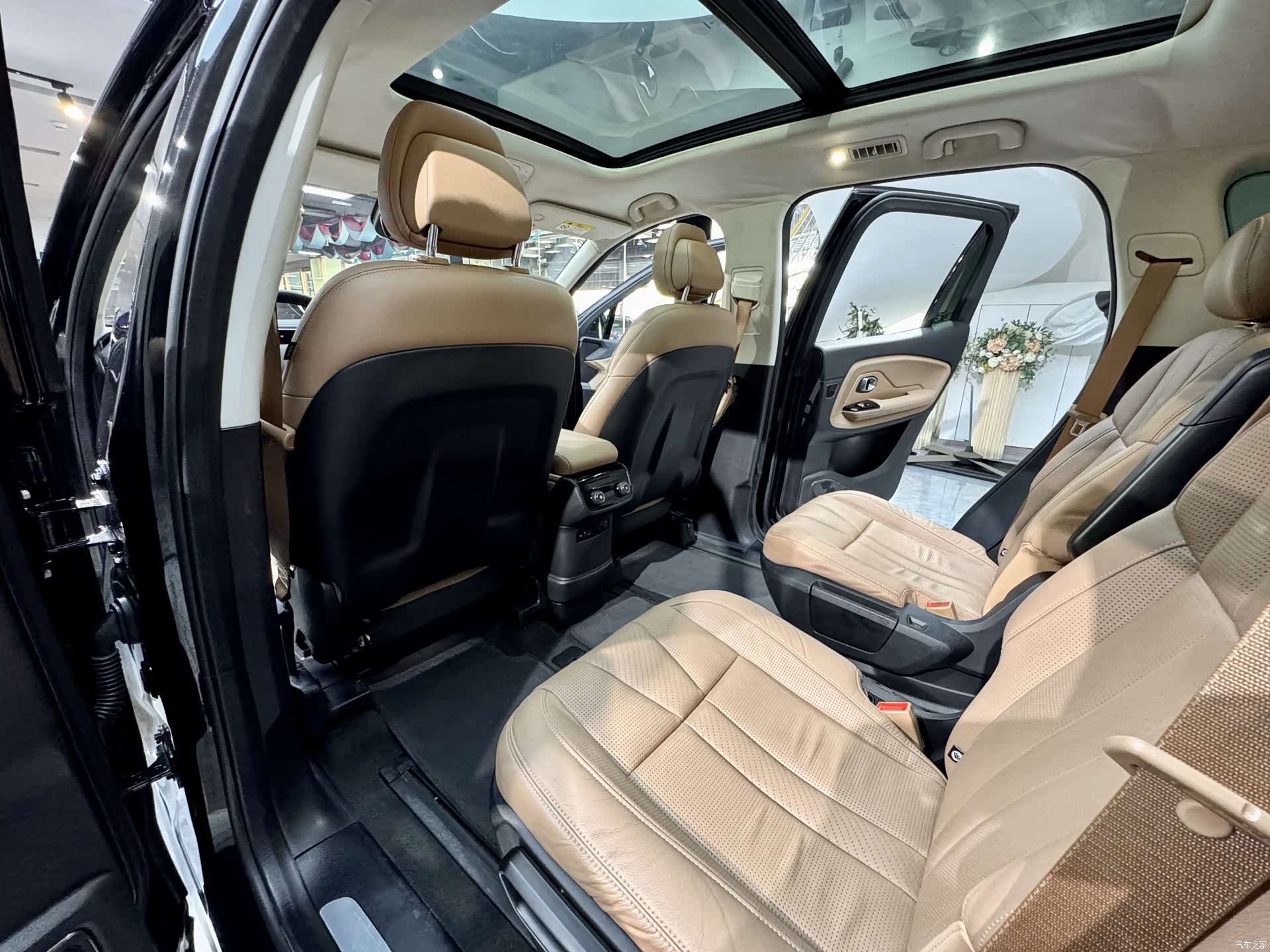 NIO ES8, 2019 10