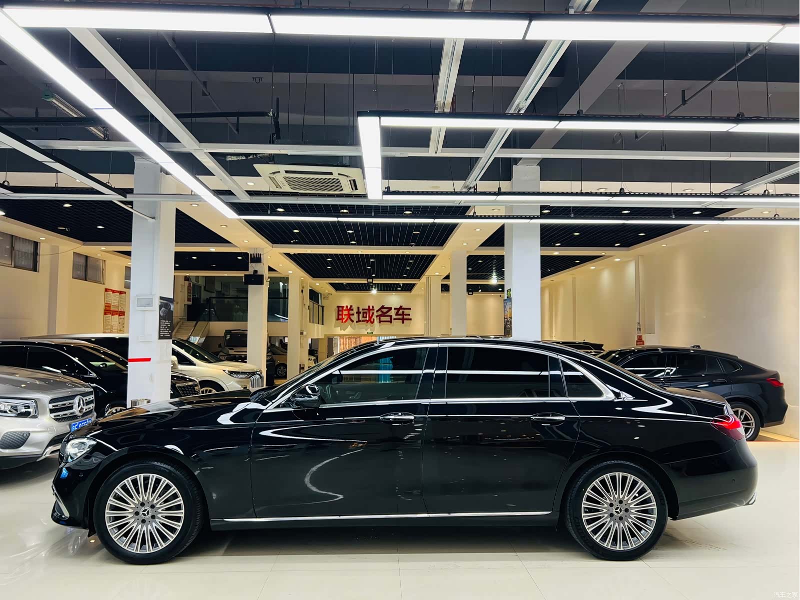 Mercedes-Benz E-Class, 2023 16