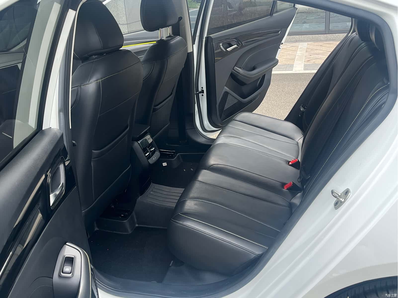 Roewe i5, 2022 9