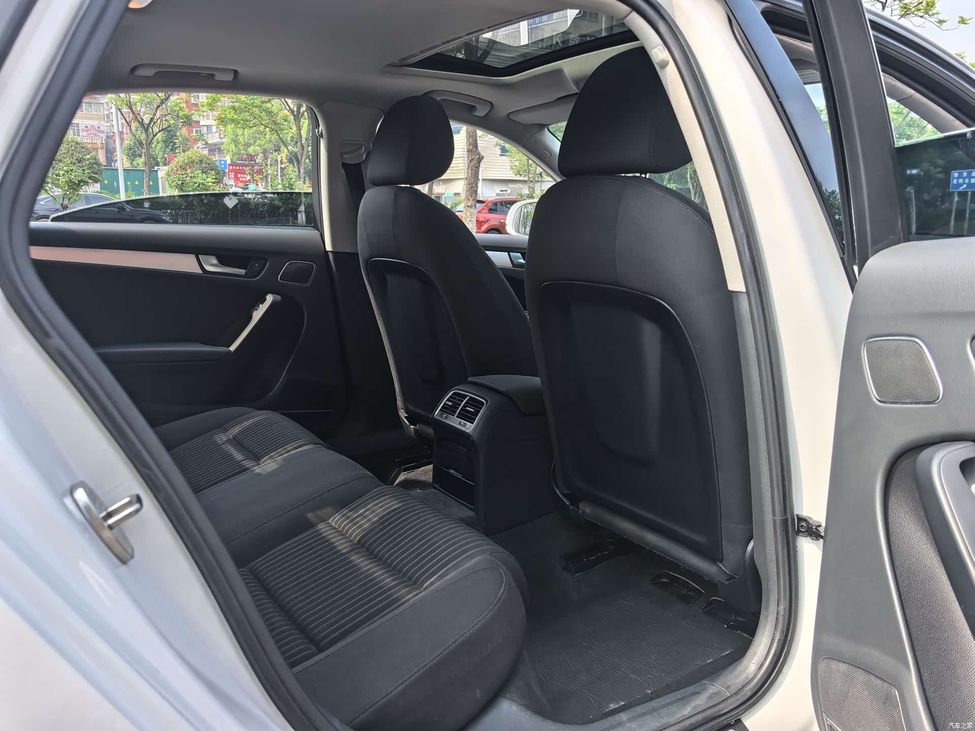 Audi A4L, 2015 8