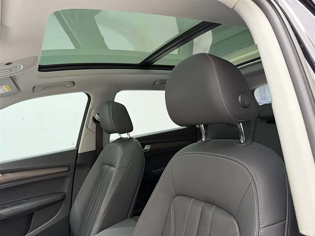 Audi Q5L, 2022 16