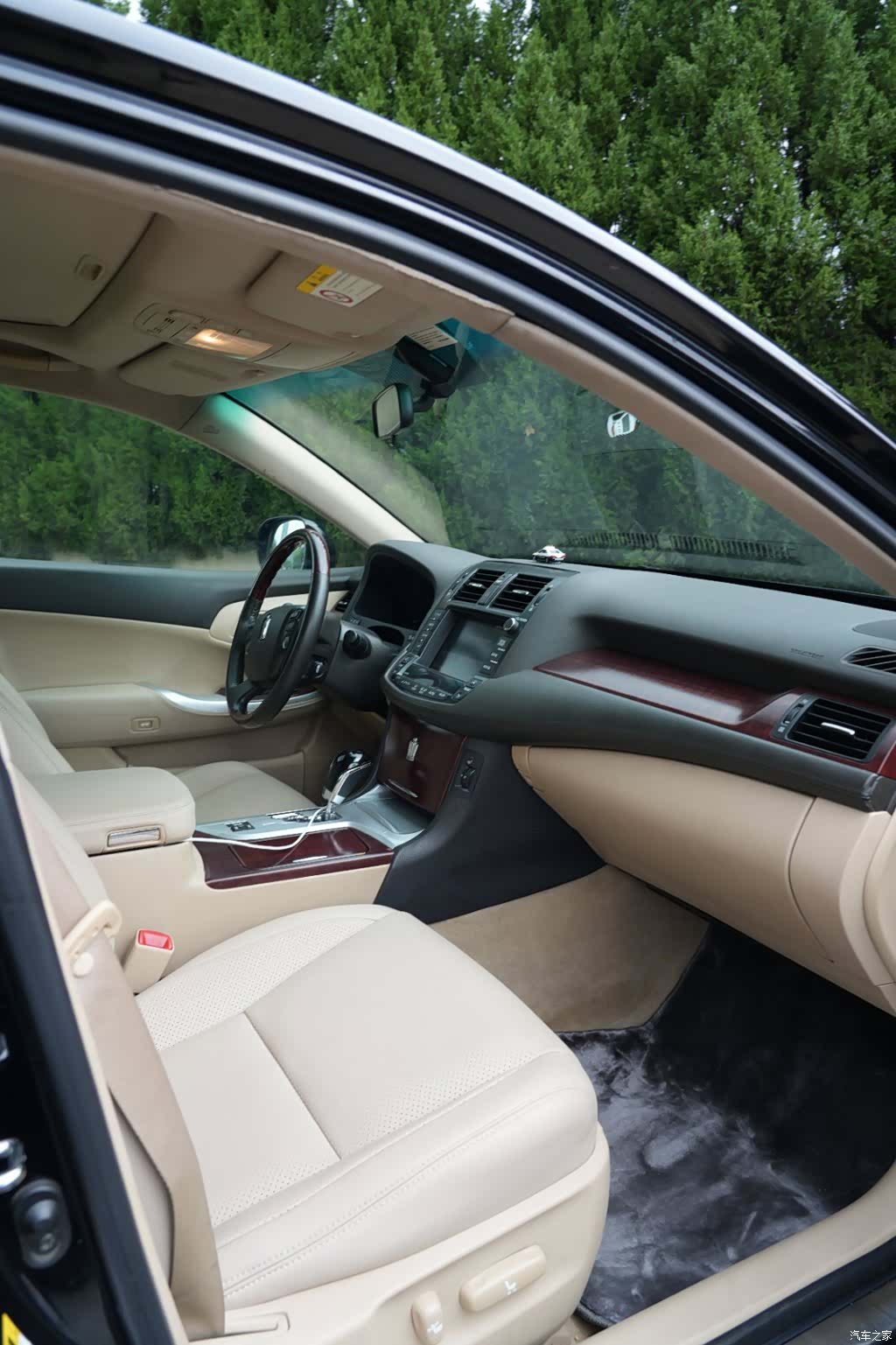 Toyota Crown, 2010 13