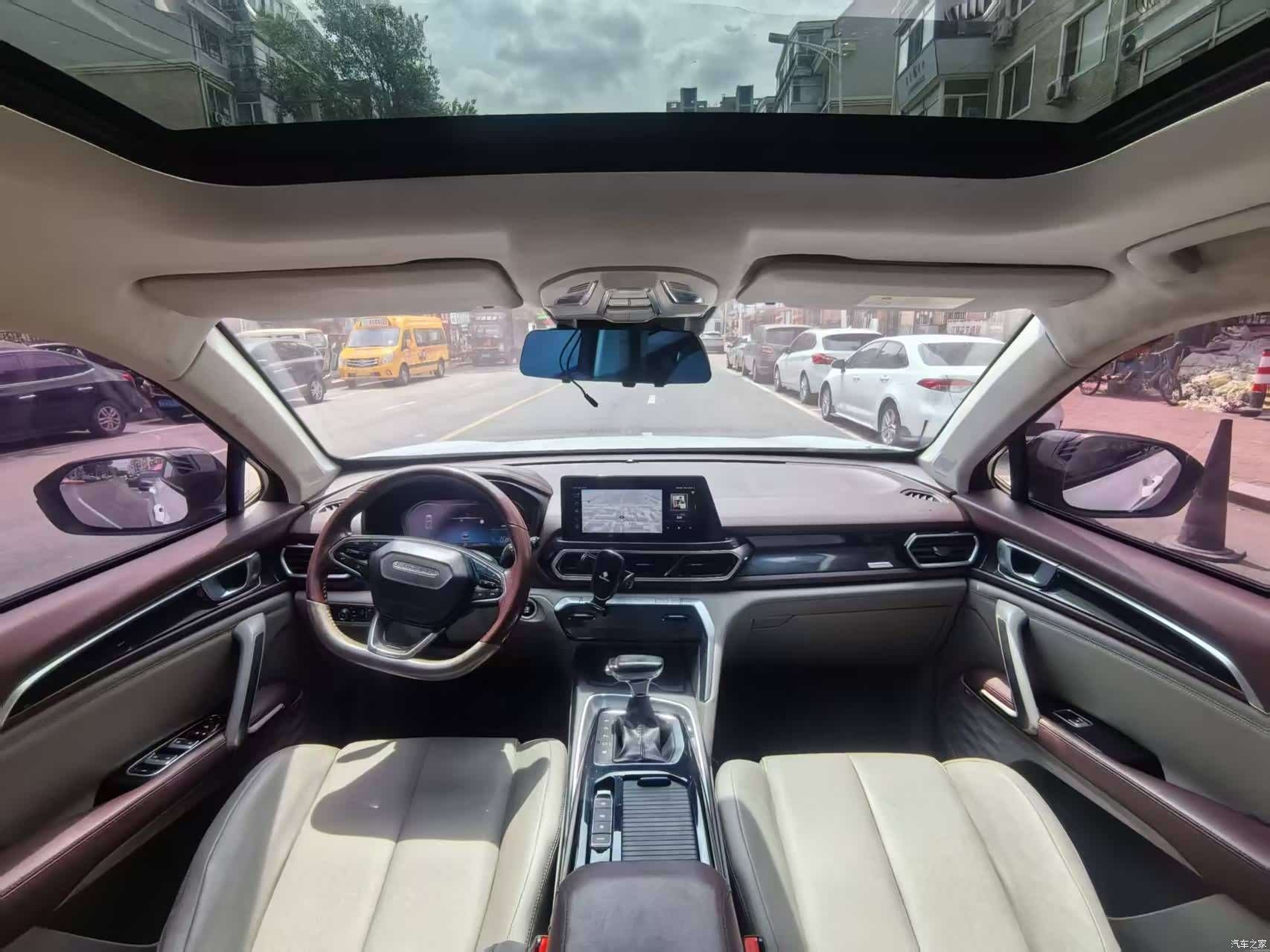 Wuling RS-5, 2019 7